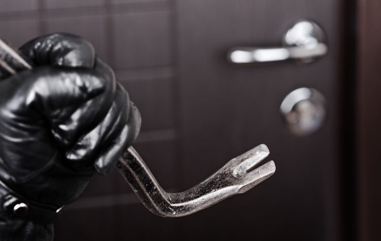 Καταγγελία πολίτη για καθημερινές διαρρήξεις στο Πολύδροσο