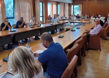 Για κακοστημένο σόου κατηγορεί τον Μάριο Ψυχάλη ο Γρηγόρης Λέων