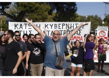 Η απάντηση της Λαϊκής Συσπείρωσης στo σχόλιο του Ά. Γεωργιάδη για τις διαμαρτυρίες έξω από το παλαιό δημαρχείο Πεντέλης