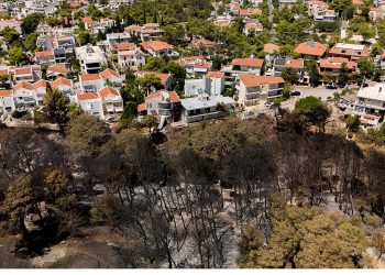 Ψυχολογική και υγειονομική υποστήριξη στους πληγέντες της φωτιάς