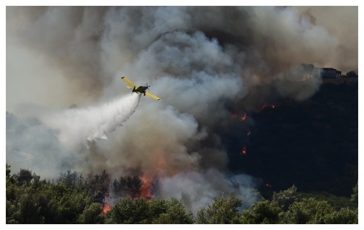 Εκπρόσωπος Τύπου Πυροσβεστικής: Έχουν καταγραφεί πάνω από 40 αναζωπυρώσεις από το πρωί