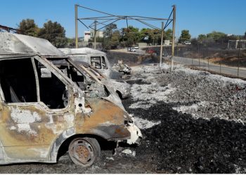 Λαϊκή Συσπείρωση: «Στο ίδιο έργο θεατές και ακόμα χειρότερα»