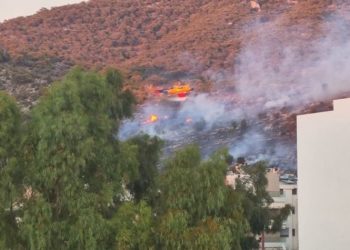 Νέος συναγερμός στην Πυροσβεστική: Πυρκαγιά στην Άνω Γλυφάδα