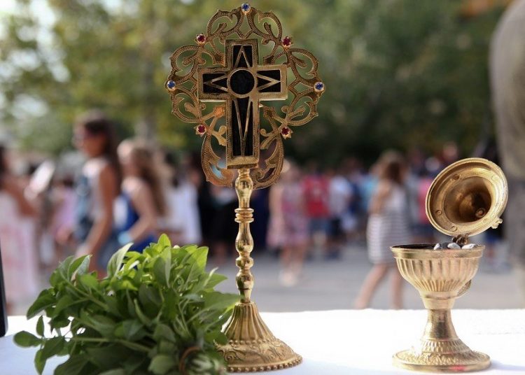 To πρόγραμμα των αγιασμών στα σχολεία του Δήμου Βριλησσίων