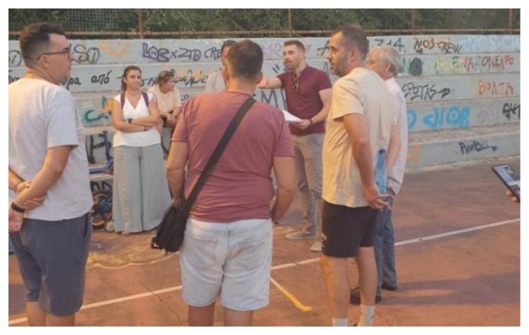 Αυτοψία «Λαϊκής Συσπείρωσης» στο γήπεδο Αρίωνα στη Νέα Λέσβο και συζήτηση με κατοίκους