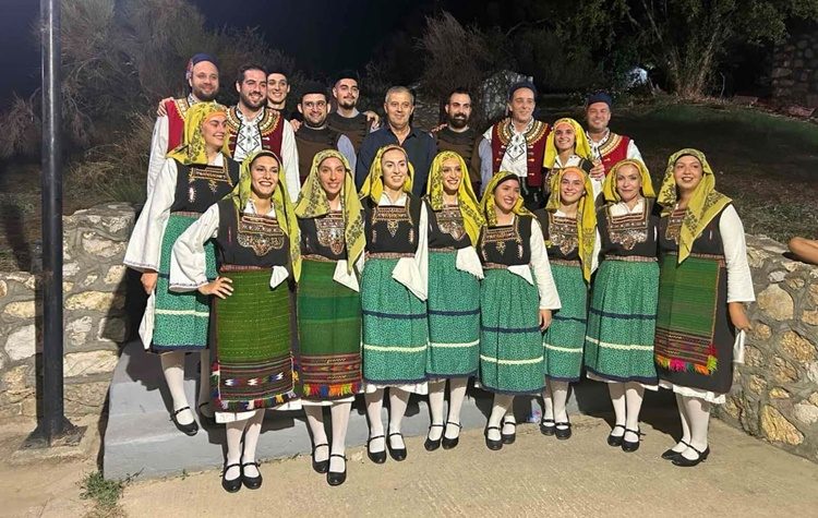 Αποθεώθηκε η Χορευτική Ομάδα του Δήμου Νέας Φιλαδέλφειας - Νέας Χαλκηδόνας στο Διαδημοτικό Φεστιβάλ Παραδοσιακών Χορών