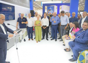 Εγκαινιάστηκε το περίπτερο της ΚΕΔΕ στη ΔΕΘ: «Επανεκκίνηση με ισχυρούς Δήμους»