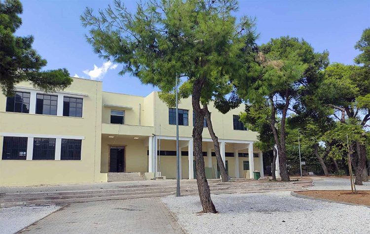 1ο Δημοτικό Ν. Ερυθραίας: Το ιστορικό σχολείο υποδέχεται και πάλι τους μαθητές του