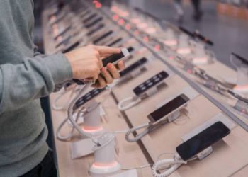 Συνέλαβαν 32χρονο στο Χαλάνδρι για απάτες