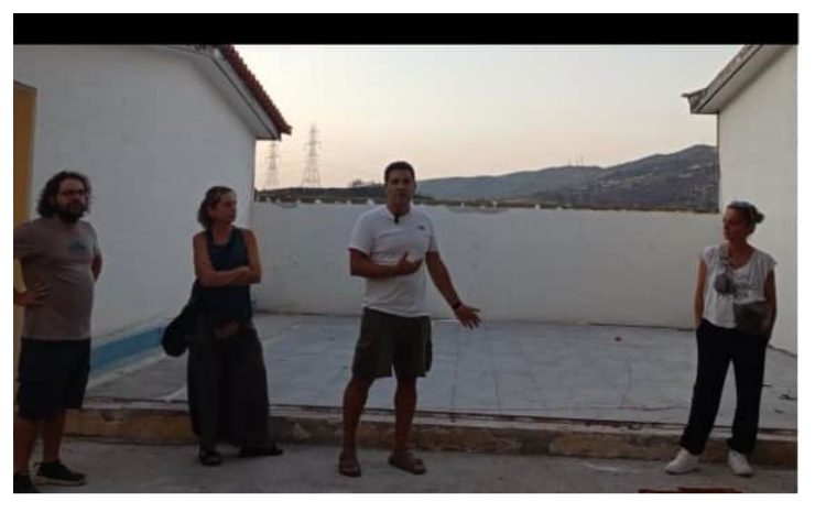 «Υπαίθριος χώρος αντί για επισκευή της καμένης αίθουσας στο Κρυστάλλειο» καταγγέλλει η Ένωση Γονέων