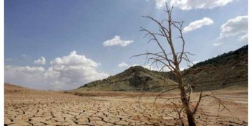 Σε κατάσταση συναγερμού η χώρα: Πυρκαγιές - ξηρασία