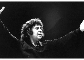 «Μαουτχάουζεν», στη Σκάλα Ωρωπού για τον Μίκη Θεοδωράκη