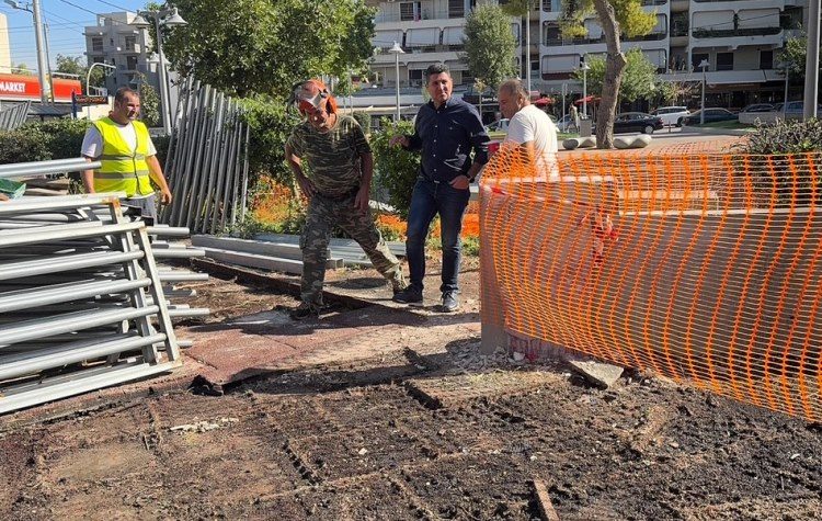 «Λίφτινγκ» του Δήμου στην παλιά παιδική χαρά της πλατείας Άη Γιάννη