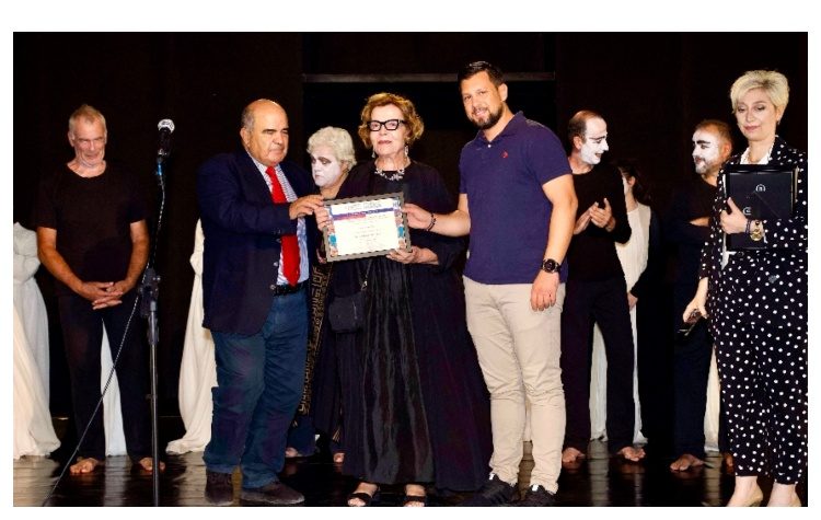 Το ΘΕΑΤΡΟ ΡΟΔΑ βραβεύτηκε από τον ΟΜΙΛΟ για την UNESCO ΠΕΙΡΑΙΩΣ ΚΑΙ ΝΗΣΩΝ