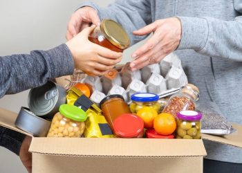 Δύο δράσεις συλλογής τροφίμων για το Κοινωνικό Παντοπωλείο