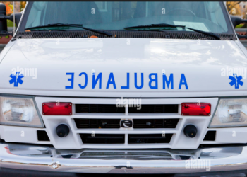 Φορτηγό στο κεντρικό Ισραήλ έπεσε σε στάση λεωφορείου