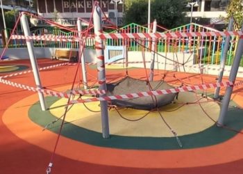 Εργασίες του Δήμου στην παιδική χαρά της πλατείας Άη Γιάννη