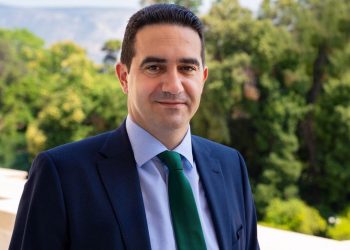 Εκλογές ΠΑΣΟΚ- ΚΙΝΑΛ: Ψήφισε στην Ηλεία ο Μιχάλης Κατρίνης