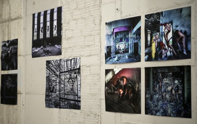 Εικαστικά εγκαίνια στο κτήριο Νόμπελ με τη σκέψη στον Σέργιο Γκάκα