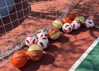 Πλούσιο αθλητικό υλικό σε σχολεία της πόλης παρέδωσε ο Δήμος Λυκόβρυσης – Πεύκης