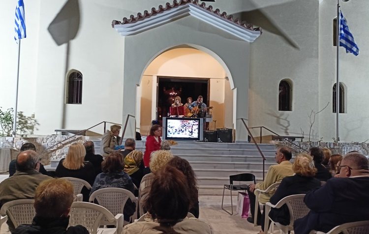 Λαμπρή γιορτή στην πλατεία Ευαγγελίστριας Νέας Χαλκηδόνας