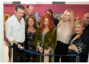 Eγκαινιάστηκε η έκθεση ζωγραφικής & αγιογραφίας της Μαρουσιώτισσας Λίλας Δίδου