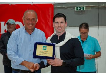 HANDBALL PREMIER: Τα Βριλήσσια τίμησαν τον Γιώργο Πέρρο