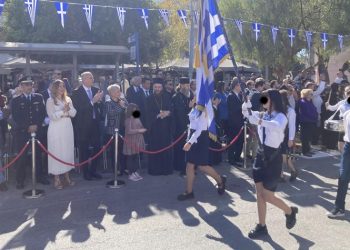 Με τη δέουσα λαμπρότητα τίμησε την 28η Οκτωβρίου ο Δήμος Μεταμόρφωσης