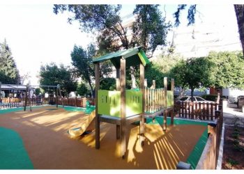 Παραδόθηκε η πλήρως ανακατασκευασμένη παιδική χαρά στην πλατεία ΗΣΑΠ Αμαρουσίου