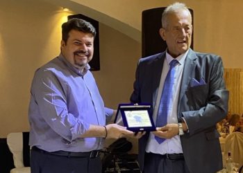 Βραβείο συνεισφοράς στον Σύλλογο Πελοποννησίων Χολαργού – Παπάγου