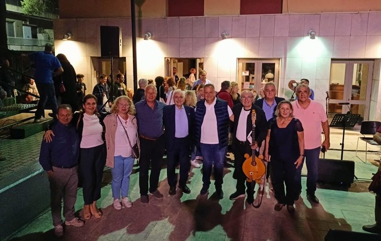 Μια βραδιά γεμάτη μελωδίες, μνήμες και νοσταλγία στο θεατράκι του Π.Π.Ι.Ε.Δ.