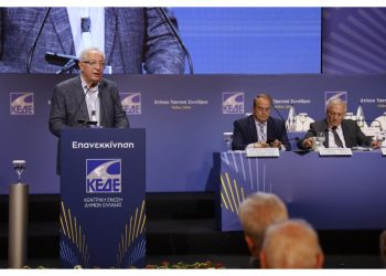 Θ. Αμπατζόγλου στο συνέδριο ΚΕΔΕ: «Απαιτούμε έμπρακτο σεβασμό από το κεντρικό κράτος»