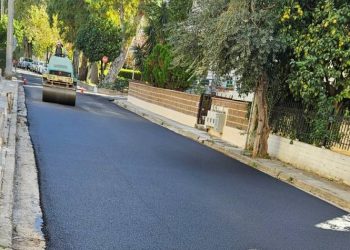 Ασφαλτοστρώσεων συνέχεια από τον Δήμο