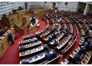 Βουλή: Ψηφίστηκε το νομοσχέδιο του ΥΠΕΝ για διαχείριση αποβλήτων και ενέργεια