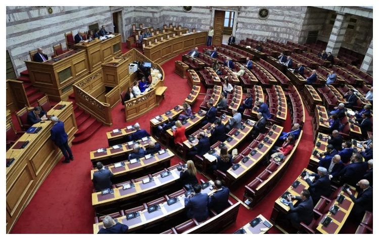 Βουλή: Ψηφίστηκε το νομοσχέδιο του ΥΠΕΝ για διαχείριση αποβλήτων και ενέργεια