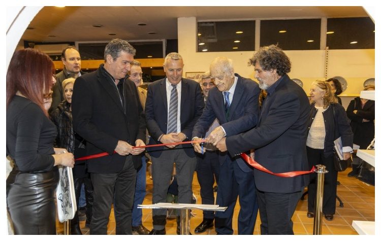 Εγκαινιάστηκε η 62η Πανελλήνια Έκθεση Κεραμικής στο Μαρούσι