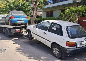 Δήμος Φιλοθέης – Ψυχικού: Συνεχίζεται η απομάκρυνση των εγκαταλελειμμένων οχημάτων