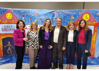 Γέμισε μελωδίες του Μάνου Χατζιδάκι το Πνευματικό Κέντρο Βριλησσίων