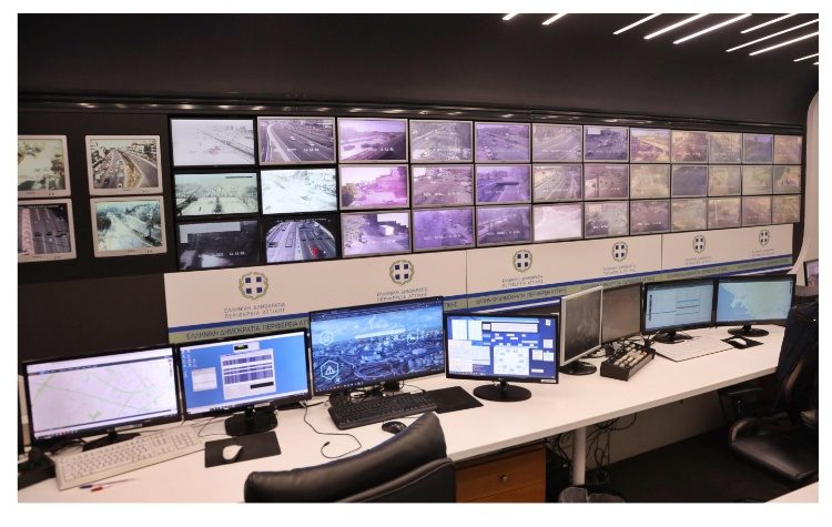 Κάμερες ελέγχου παραβίασης φαναριού σε κεντρικές λεωφόρους της Αττικής από την Περιφέρεια