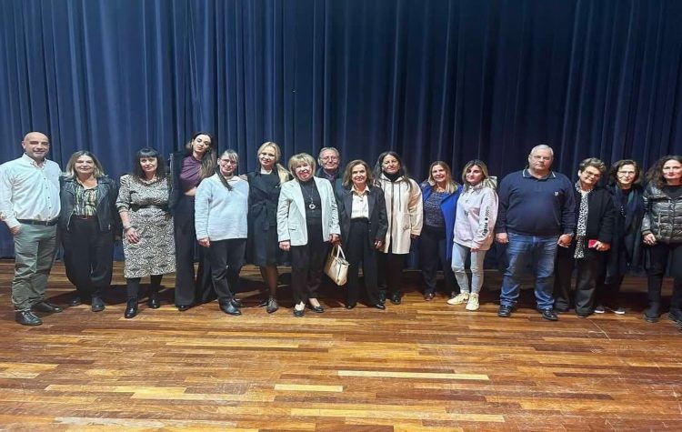 Γήπεδο 5×5 απέκτησε το Γυμνάσιο Λυκόβρυσης