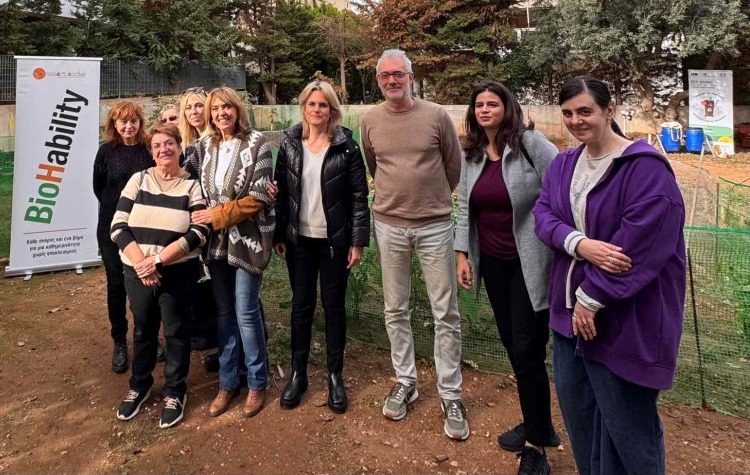 «Μάθημα» κομποστοποίησης σε σχολεία Χολαργού και Παπάγου