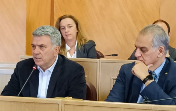 Σε σύσκεψη για την αντιπλημμυρική θωράκιση του Ποδονίφτη, ο Παναγιώτης Μανούρης