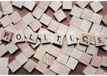 Αφού επιλέξαμε την «αμερικανική πλευρά της Ιστορίας», ιδού η ευκαιρία για να εκδιώξουμε τις βρετανικές βάσεις