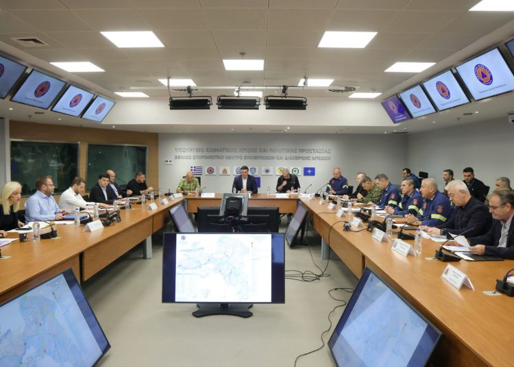 Β. Κικίλιας μετά από συσκέψεις για την αντιπλημμυρική προστασία της Αττικής: «Προετοιμαζόμαστε με βάση το πιο δύσκολο σενάριο»
