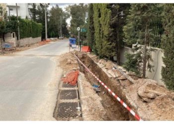 «Κινδυνεύει να ματαιωθεί η υπογείωση του δικτύου ηλεκτροδότησης» καταγγέλλει η ΣΥΜΠΟΛΙΤΕΙΑ