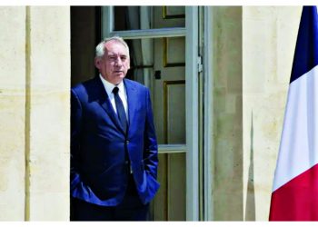 Γαλλία: Σειρά του… Μπαϊρού