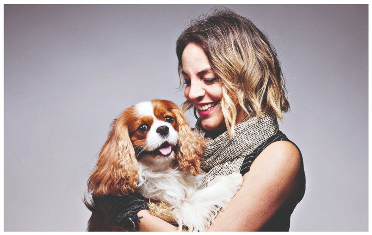 Η Ελένη Γεωργακοπούλου (Katt Sway) στην «Α»: «Δεν πρέπει τα ευαίσθητα παιδιά να «απολογούνται» για τις ευαισθησίες τους»