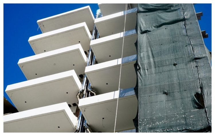 ΣτΕ: Αντισυνταγματικές οι επίμαχες διατάξεις του Νέου Οικοδομικού Κανονισμού - Η πρώτη αντίδραση του ΥΠΕΝ