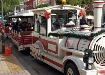 Σαββατοκύριακο με το Τρενάκι των Χριστουγέννων