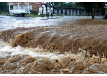 Φονική επέλαση της Bora: Απαγόρευση μετακινήσεων στη Ρόδο, σοβαρά προβλήματα στη Λήμνο